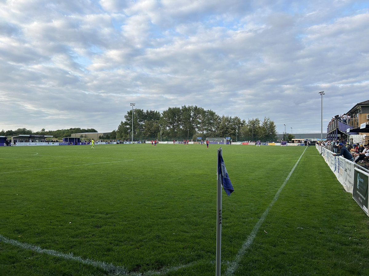 DannyHarkinJnr's tweet image. Part 3 of the @utdcos ground hop day at @DaventryTownFC v @hinckley_afc yesterday. Nice little ground this one. #groundhopping