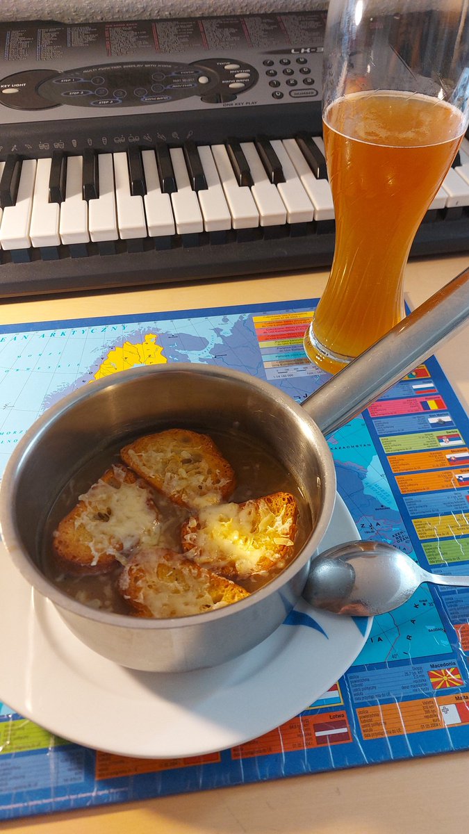 French onion soup is even better than I imagined 
Didn't think it'd be so sweet
