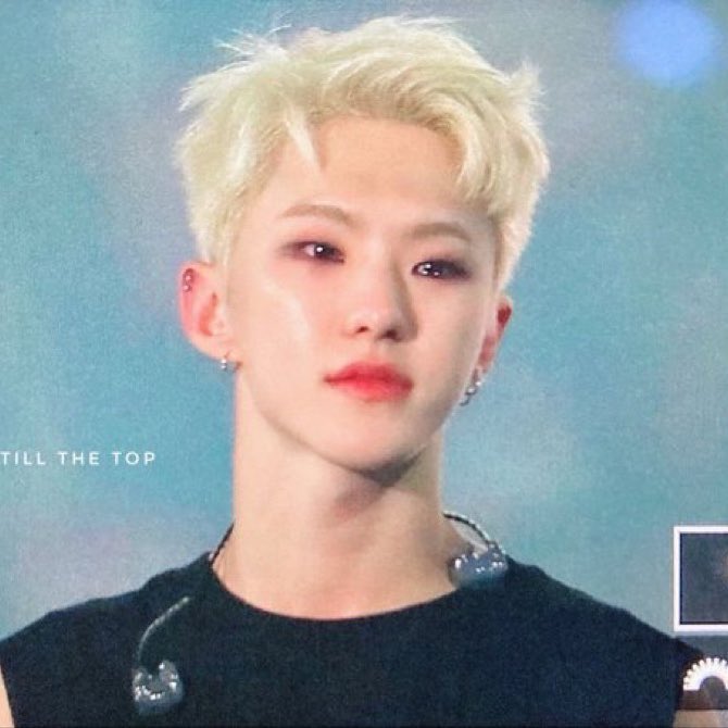 sy0ng_5's tweet image. ㅈㅉ이사진을너무사랑해
순영이가 팬을 얼마나 좋아하는지 다 보인다고ㅜ
응그냥홋디무한복복복해야겟다🫳🏻🫳🏻