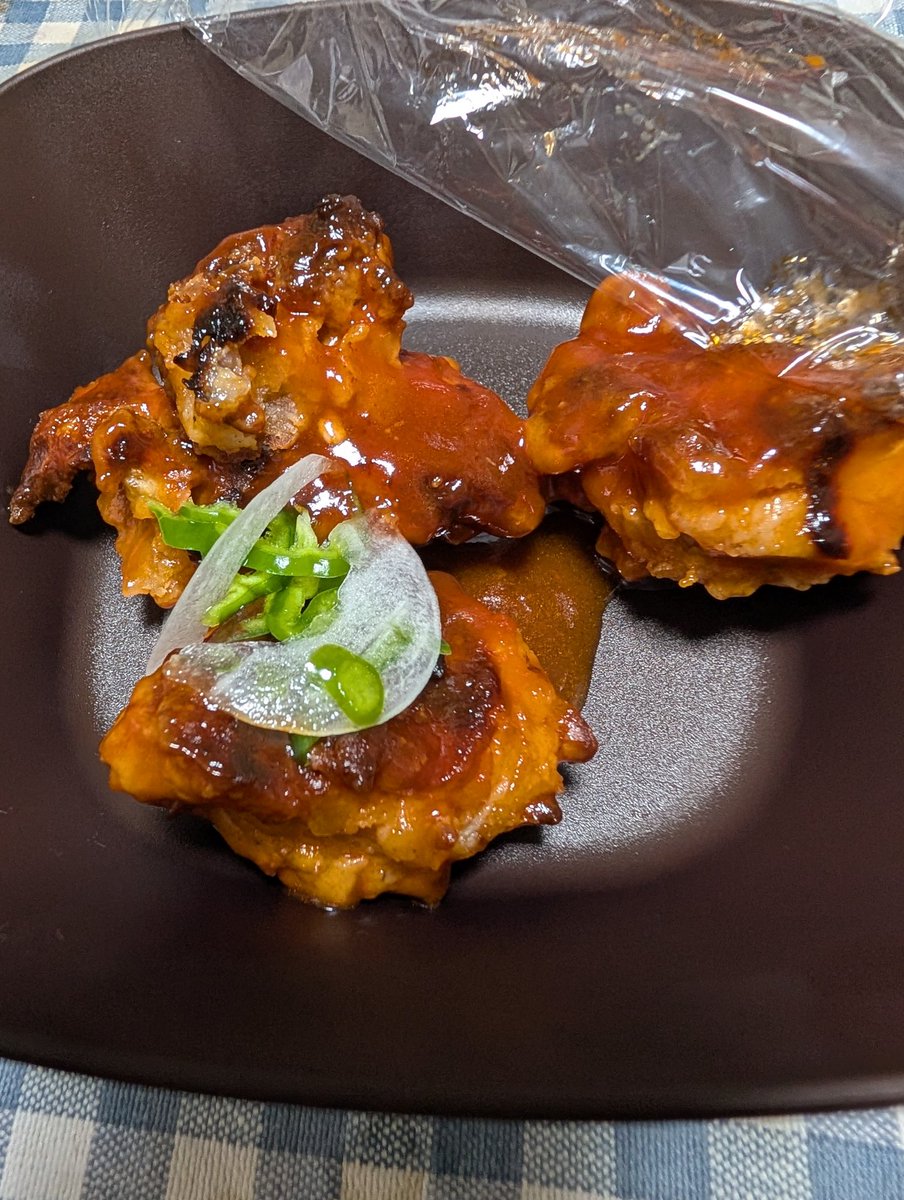 鶏もも肉 悪魔のソースを からめてみた うま〰️😅