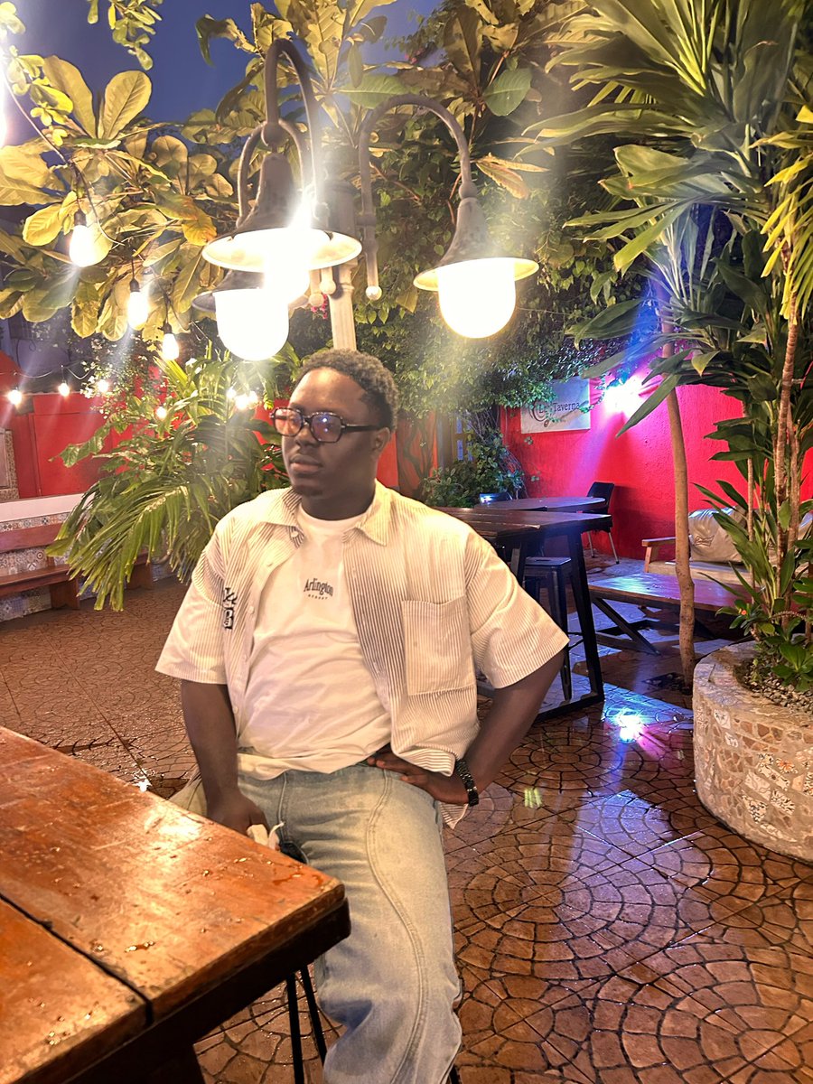 siredeku's tweet image. proper yoruba boy

📸: my girlfriend 🙈❤️
