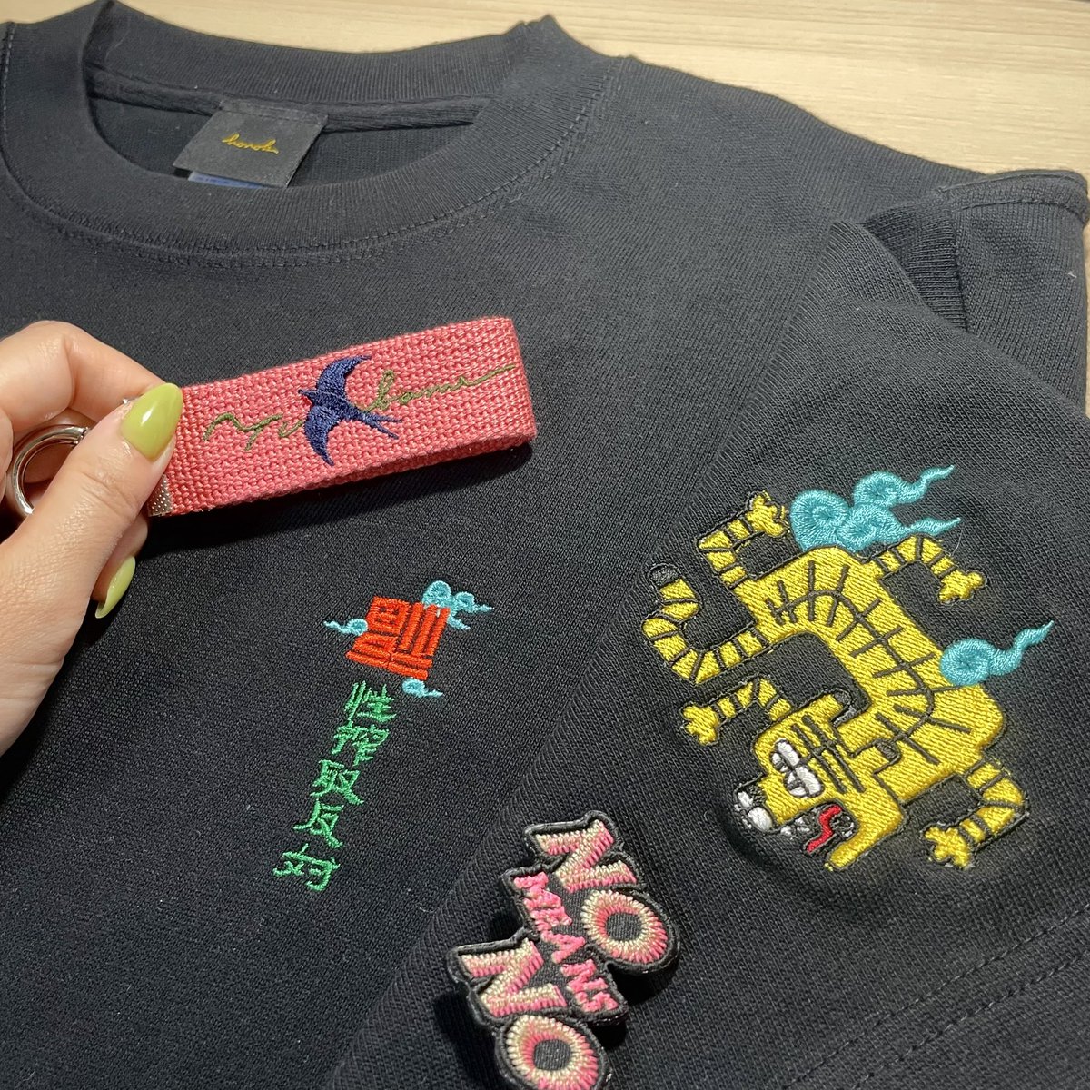 つばめの刺繍絵／日本の古道具 honok【つばめ刺しゅう】 (@HonokStore) / X