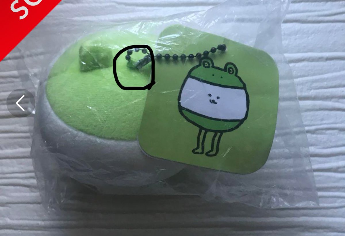 aidawangwang's tweet image. 오늘 확실히 알았습니다.
일단 가품은 마코머리에 달린 고리를 봐야함
좌 정품 우 가품
리본같이 굵다? 가품
비닐안에 택이 들어있다? 가품
어이없는건 평소에는 다 이런것들 자연스럽게 걸렀는데 번장 개구리22만원을 보고 뭐에 홀려서..멍청비용😂
이상 멜칼가품으로 절망한 멜론이었습니다