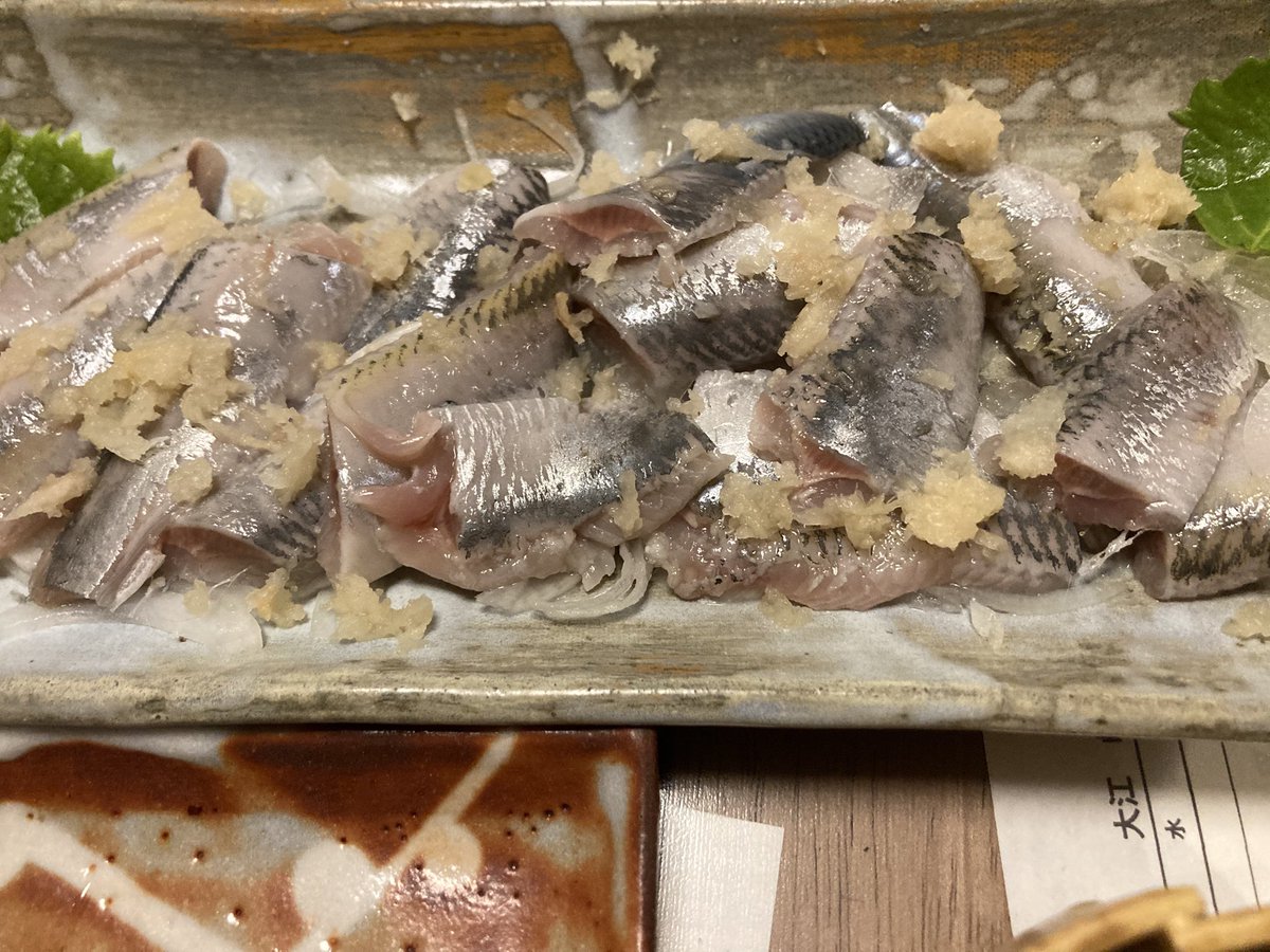 naokimoonstep's tweet image. 今日のまかない🤗
刺身は鰯とか鯵とか青魚が一番好き。
安いのに本鮪なんかより10倍美味いと思う。
