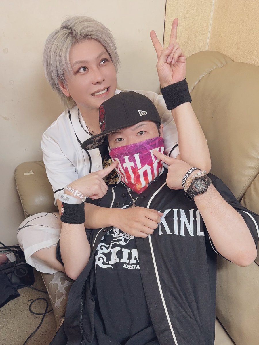 kingryoworld's tweet image. 取り急ぎ
2025.7.27@吉祥寺CRESCENDO
とても熱いフロアでした🦁👍
みんなありがとうやで〜!
そして今日はいつもKINGを支えてくれているヒロの誕生日🐷🎂💕
ヒロお誕生日おめでとうやで🎉
