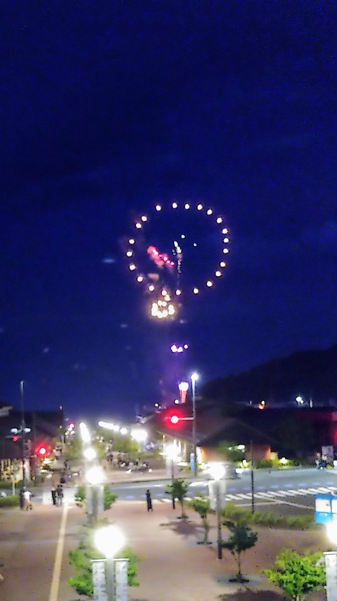 getureigo's tweet image. #おながわみなと祭り
フィナーレの花火は女川駅から見ました
今年初めての花火です