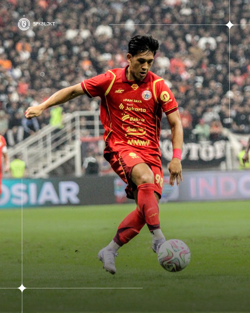 Eksel, waktu masih di Barito Putera, dia pemain yang rajin cetak gol ke gawang Persija, semalam dia kasih kontribusi dua gol di laga ujicoba.

Apa pendapat lo tentang Eksel di pertandingan semalam?