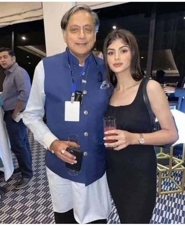 खुदा अगर तू है कहीं तो,एक बार ऐसा..
सरूर"* चढ़ा दे,
उम्र चाहे कम कर दे,बस कुछ दिन के लिए
थरूर"* बना दे..😂😛💯🥃