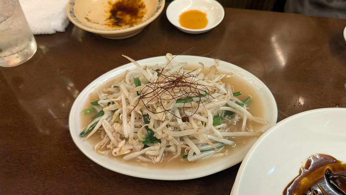 Reki_2569's tweet image. フーフー来たらこれを食うべきって言って頼んでみんな絶賛してる
まぁ音ゲーマーメンツはわかるよな？？