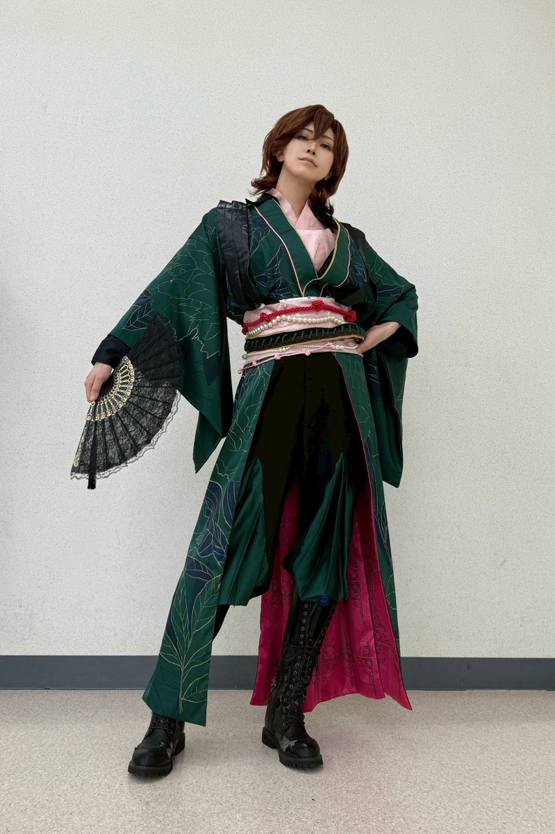 _CionN_'s tweet image. 今日はロキドラ参加してきました💚❤️
宝石商嶺二🍀💎していました😘めちゃ楽しかった〜〜！！！！
衣装頑張ったのでいっぱい褒めて頂いて嬉しかったです🥰お話して頂いた方々ありがとうございました！！！！
ランラン🍖@muta_0315
