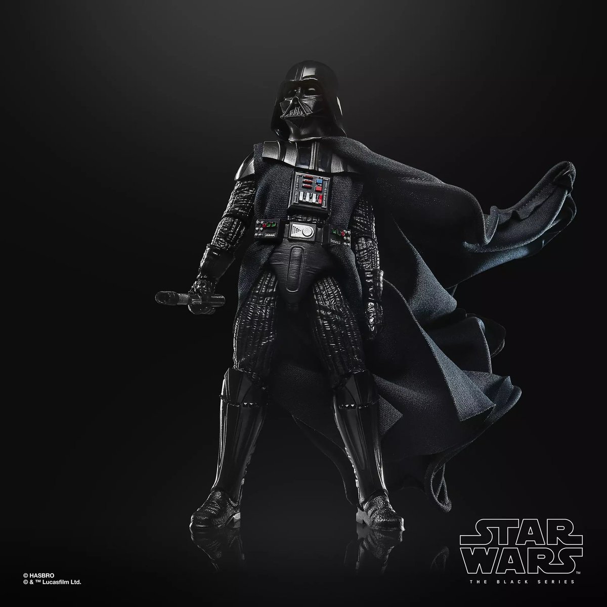 MrLeitor's tweet image. ¿Saldrá el nuevo #Vader de las #BlackSeries, el de la capa posable, el del pack junto a Luke en el "Imperio", como figura en la línea principal, @HasbroPulse?