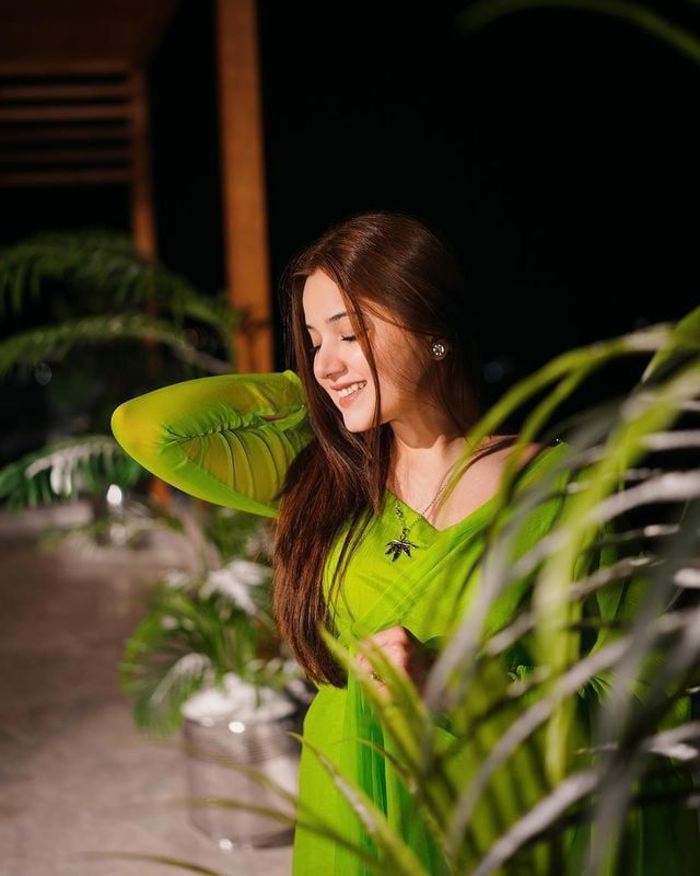 Naina__8's tweet image. भावनाएं विस्तार चाहती हैं...
तुम खुल कर कहो :_मेरे क्या लगते हो.:)💚✨