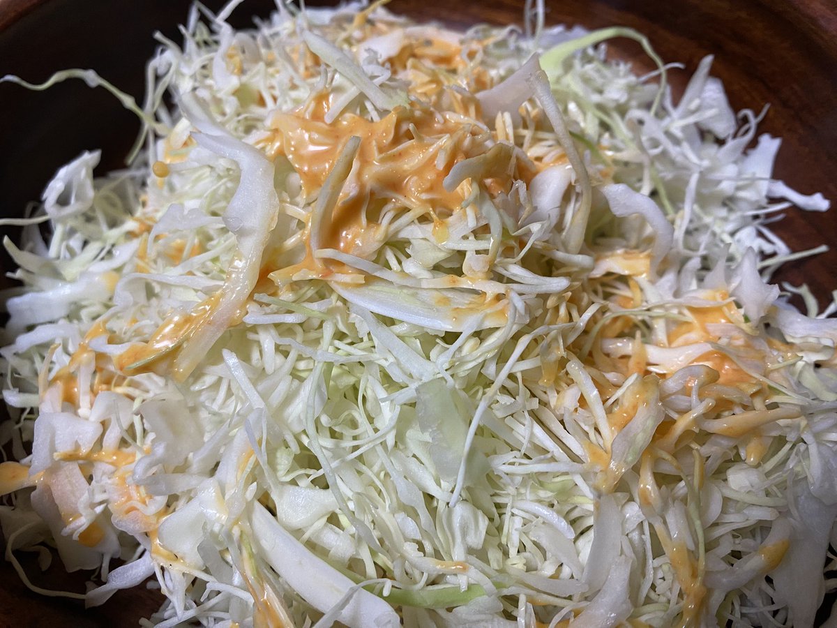 LiberationArmy7's tweet image. メダイなる魚とサーモンの海鮮丼＋ザンギ！