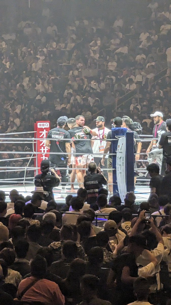 sanshi03's tweet image. 武道の達人のような試合でしたね。しびれた。
野村駿太とピットビルいい試合だった！！