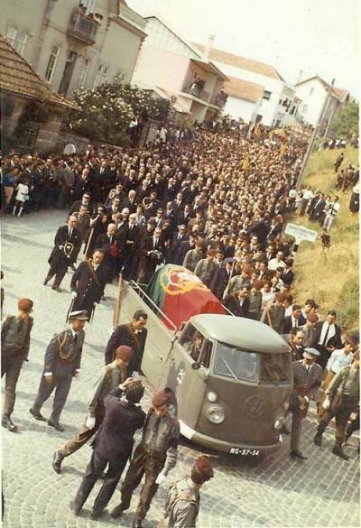 Há 55 anos, a 27 de julho de 1970, deixou-nos o homem que governou e nada roubou. António de Oliveira Salazar foi o último verdadeiro estadista português. Um líder que não se curvava ao estrangeiro, que sabia onde estava e para onde queria levar Portugal. Ave Salazar