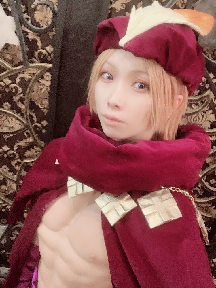 tom7_cos's tweet image. 自我とコスプレ、皆さんがやっているのを見て私あんまりガッツリ別人!ってキャラをやってないのであまり自我と差がないなって…🤔
せっかく買ったシリコンスーツ💪はイングヴェイ🐸でしか着たことないから何かガッツリ男装もやりたい気持ちです🤔
話は変わりますがオーディンスフィアは良いぞっ🍢🌼