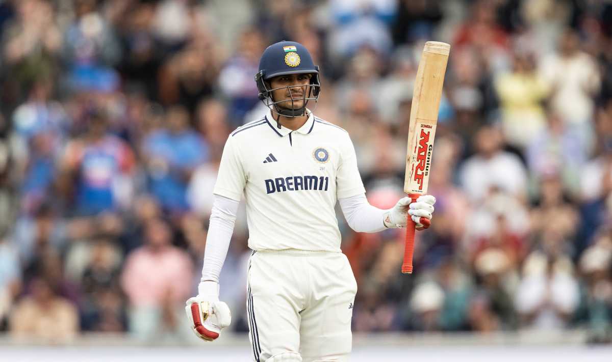 SumitSingh0564's tweet image. Gill has played brilliantly with great maturity.
Many many congratulations to you on your century!🥹🩷
700+ runs in SENA, breaking many records, and 4 centuries in the 2025 Anderson-Tendulkar Trophy! 🏏 You're amazing 👑 Keep shining! 🥳🙌 #ShubmanGill #INDvsENGTest