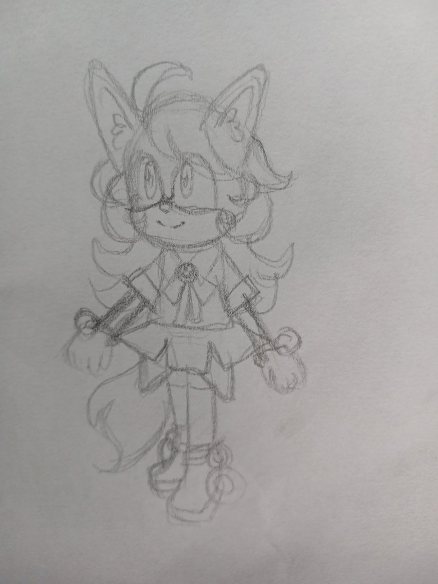 Unfunny_Potato's tweet image. Ferris the Fennec, my OC with my chopped drawing skills