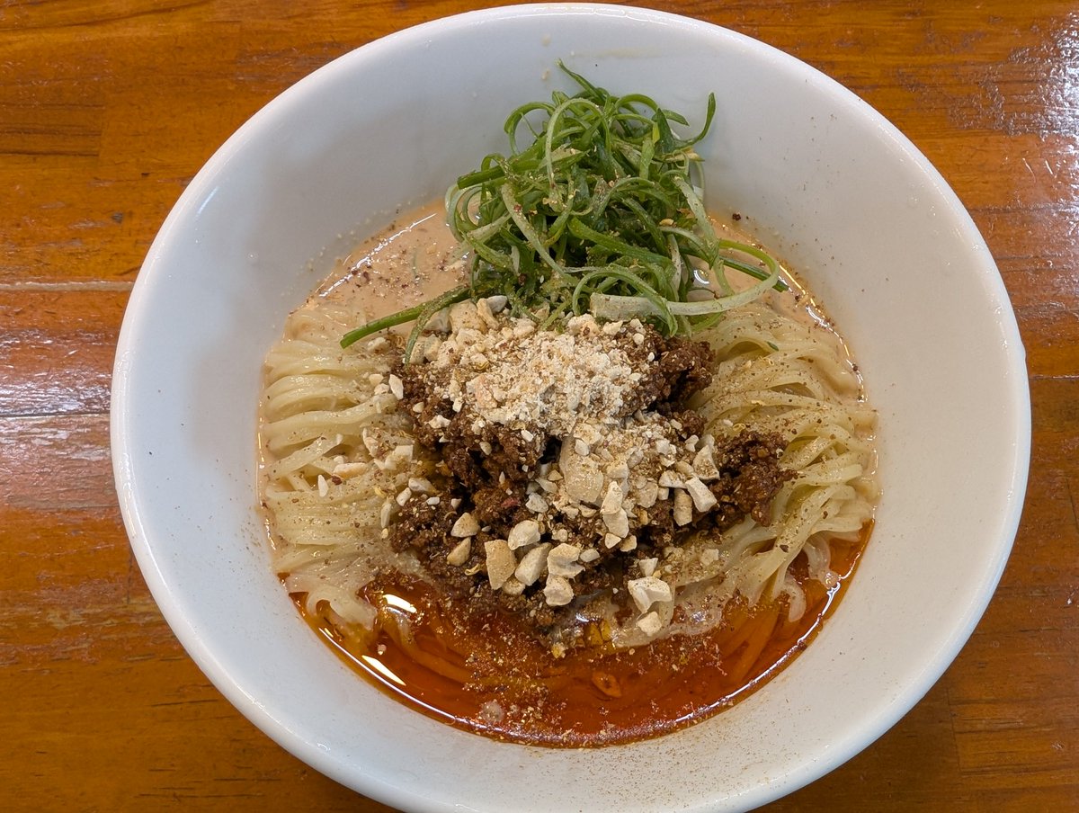 Televiken3rdGen's tweet image. #麺屋ばんだい
7/26㈯昼
冷やし豆乳担々麺×2杯
レアチャーシュー丼ダブル
高さんが冷やし豆乳ぅぅぅっていうから食べに行った🚗³₃
すっげー美味かった‼️めっちゃ美味いぞ高さんの冷やし豆乳担々麺😋
豆乳に鶏出汁の冷えっ冷えのスープに自家製辣油&自家製芝麻醬が融合…ってかめっちゃ最高美味い‼️