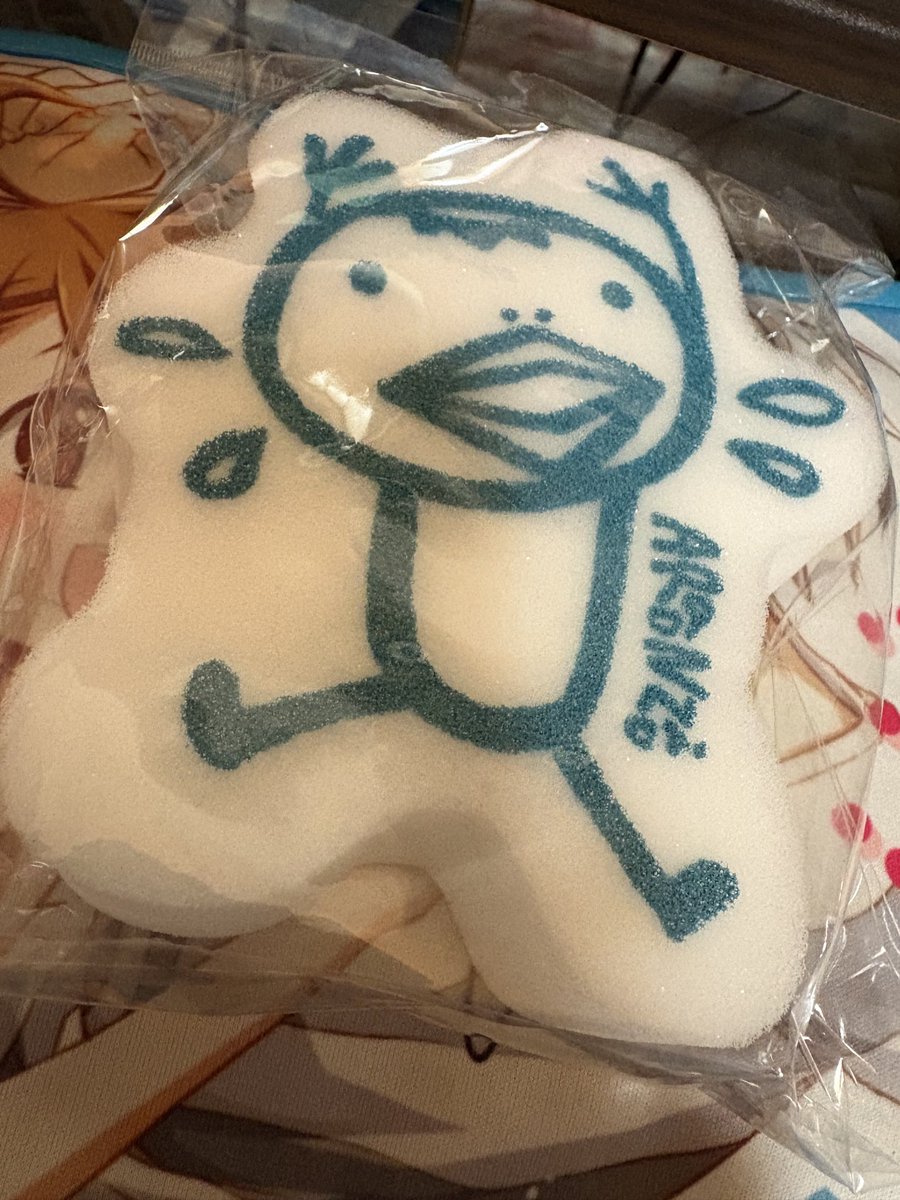 少し前のアランジアロンゾのキャンペーンで貰ったスポンジ。自分は2個持っていたので1個使ってみる事に。泡立ち、洗剤の吸収がハンパない。これ、持っている方は使わないともったいないです🧹
複数持っていたら是非。