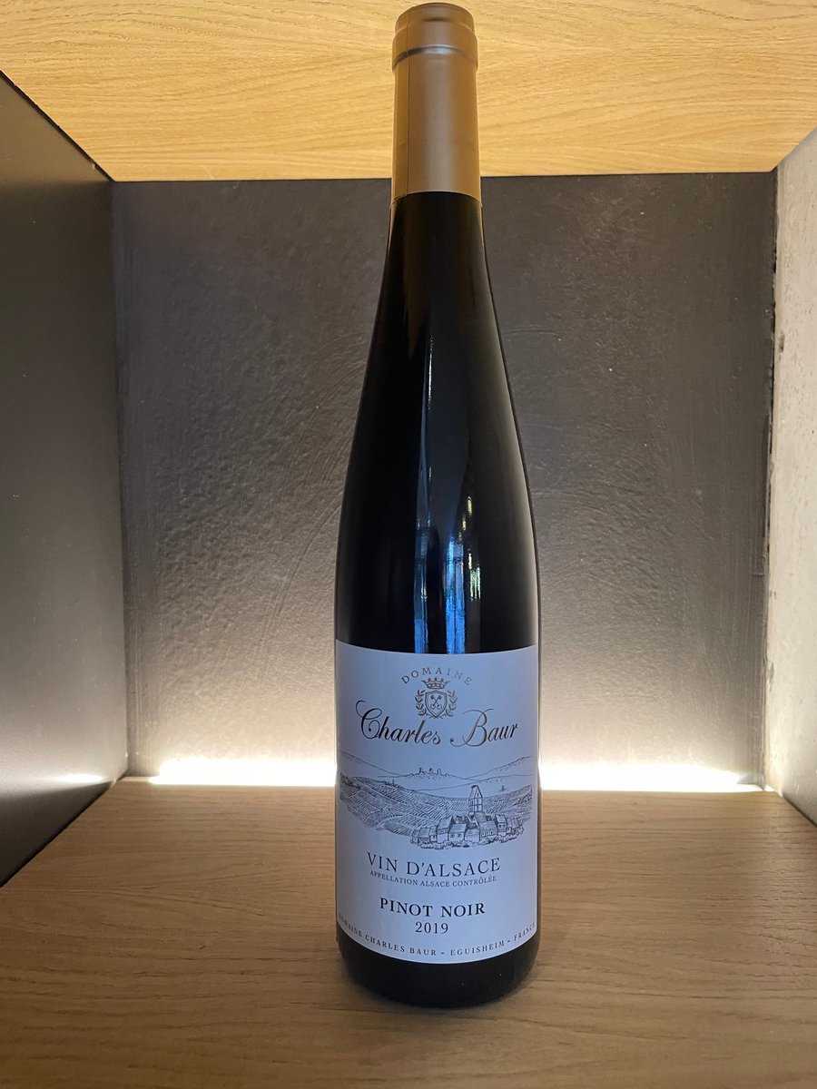 WolfysBar's tweet image. Unwind with the silky charm of Bourgogne Rouge tonight. This Pinot Noir's delicate red fruit and subtle earthiness make it the perfect companion for a cozy evening. 🍷🫠 wolfysbar.com/menu