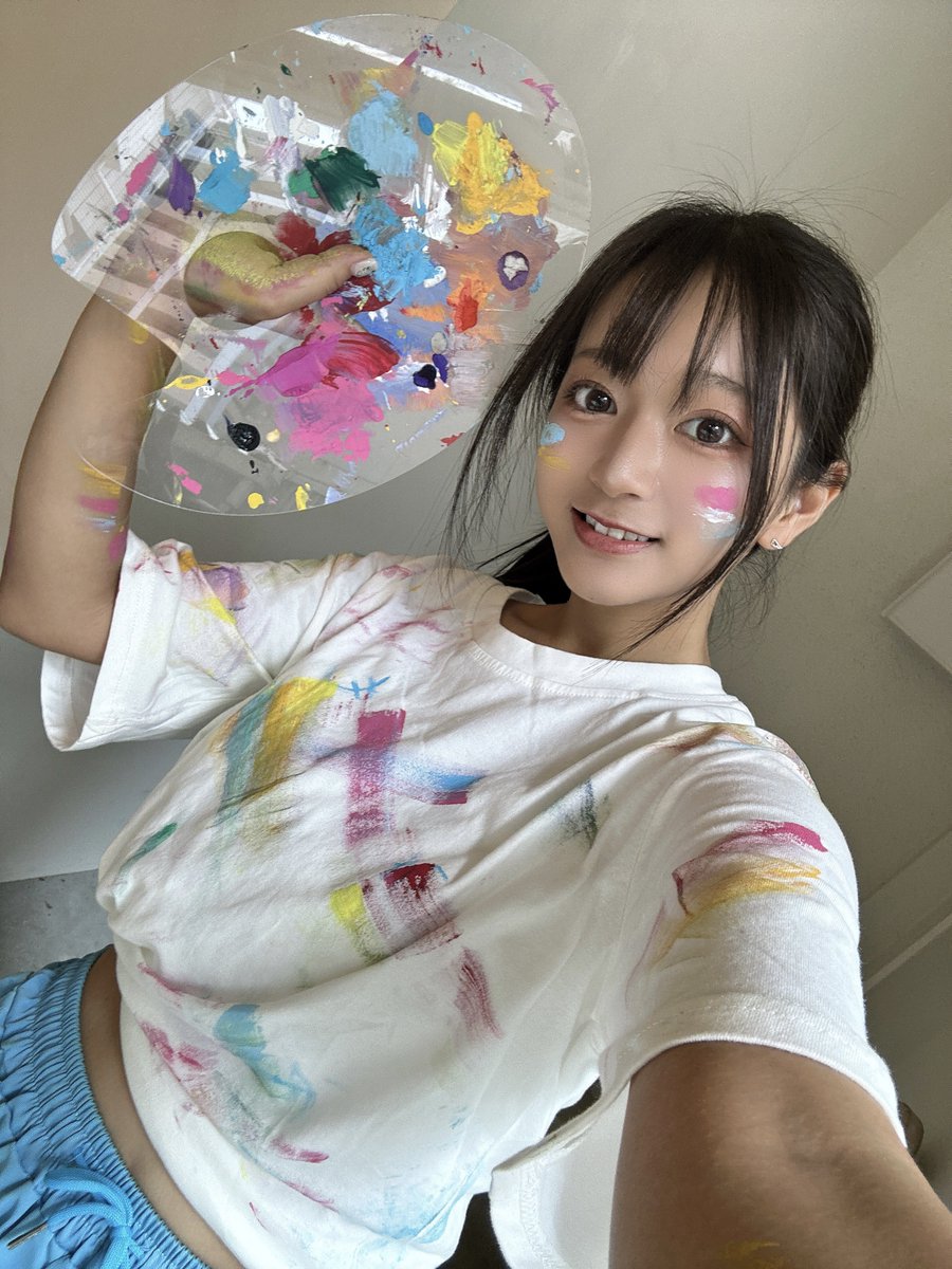 Hnktb_sh's tweet image. ペイント企画ありがとうございました!🎨
ずっとやってみたかった絵の具まみれの撮影、めちゃくちゃ楽しかったです!!
また特別な企画したいな🥳
