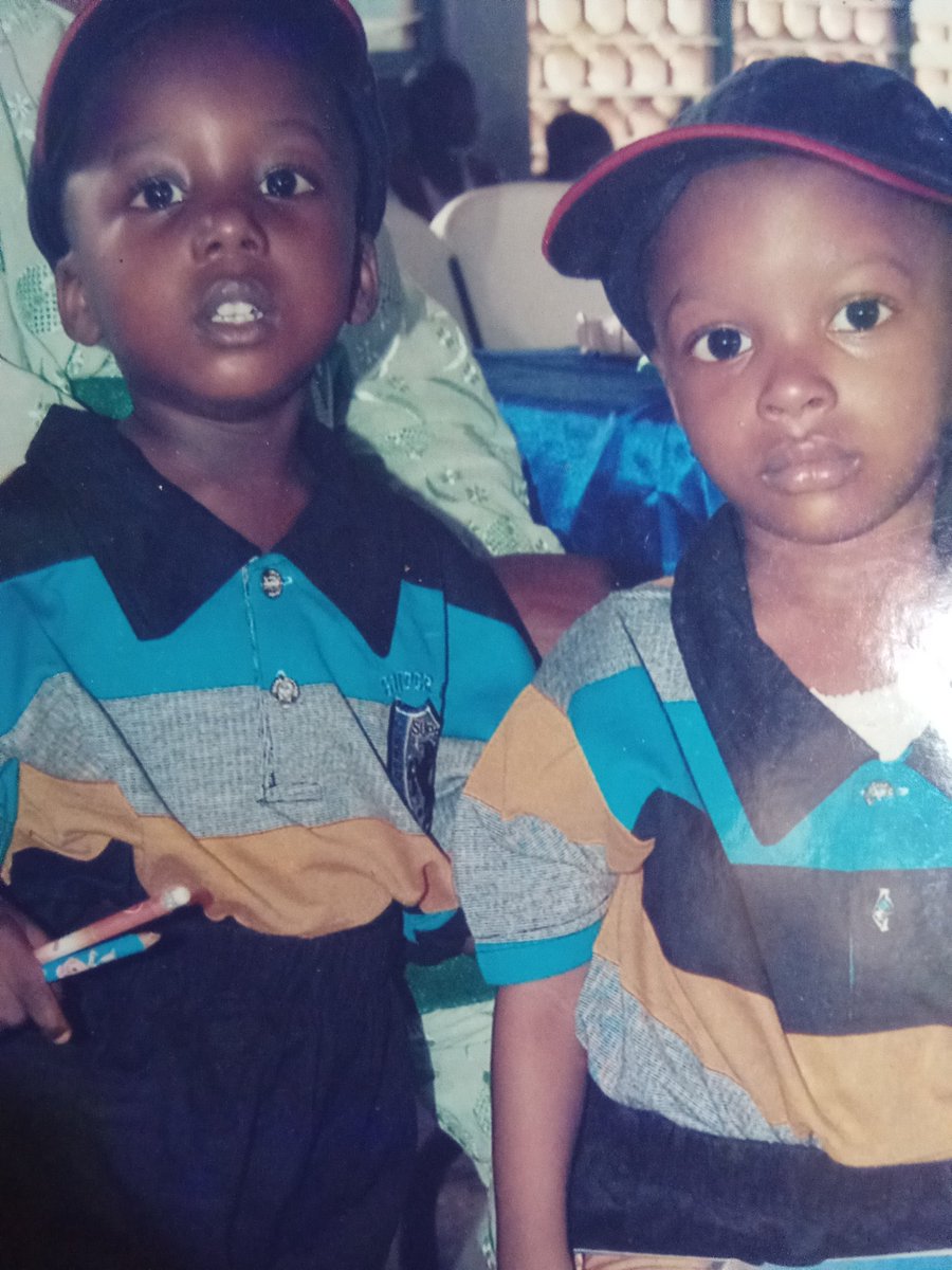 mandrez122's tweet image. Happy birthday to me, my twin brother and my mum 🥳🥳🥳🥹❤️, more wins and more years to come for us 🙏❤️