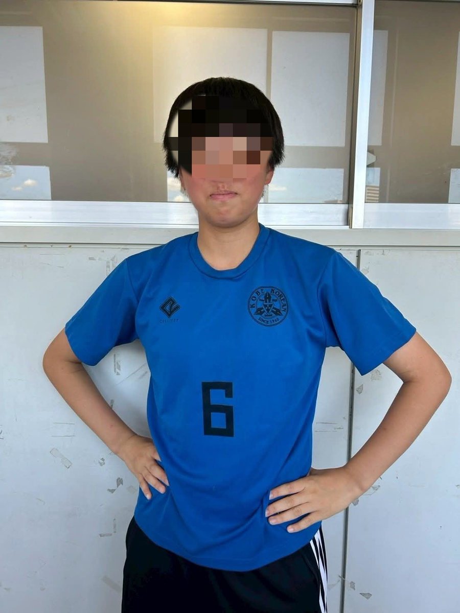koreans_school's tweet image. #神戸朝鮮高級学校
高1のチョンさんが、国民スポーツ大会近畿ブロック大会に出場する「サッカー兵庫県少年女子チーム」に選ばれました。
チョンさんはAS播磨アルビオンユースに所属し日々ハイレベルな環境で鍛錬を積んで来ました。
高校1年生での代表入りは凄い!
皆さま、応援よろしくお願いします。