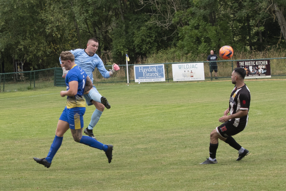 Photos from yesterdays 3-1 win over Northfield Town.  More here ...  facebook.com/share/p/1JAAMK…