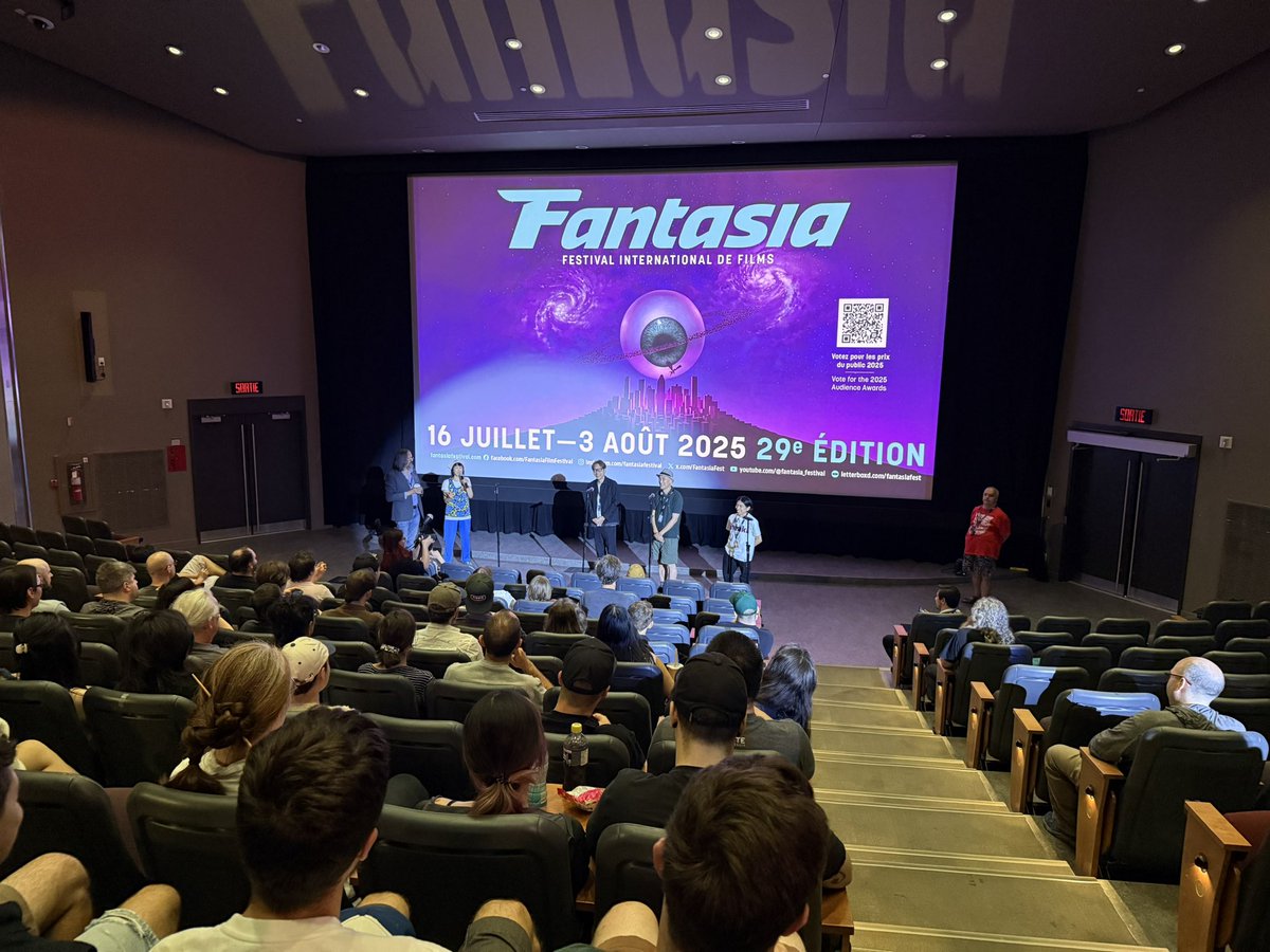 thirdwindow's tweet image. Funky Forest: The First Contact ナイスの森 20th Anniversary screening in Montreal @FantasiaFest!
All 3 directors came to Canada to show their surreal creation to a new audience of people who hopefully enjoyed it as much as we do!
thirdwindowfilms.com/films/funky-fo…