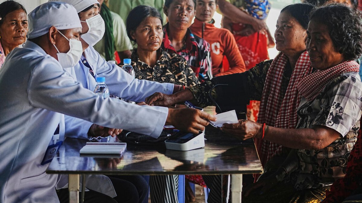 RFI_Es's tweet image. Los líderes de Tailandia y Camboya anuncian conversaciones de paz rfi.my/BsPe.x