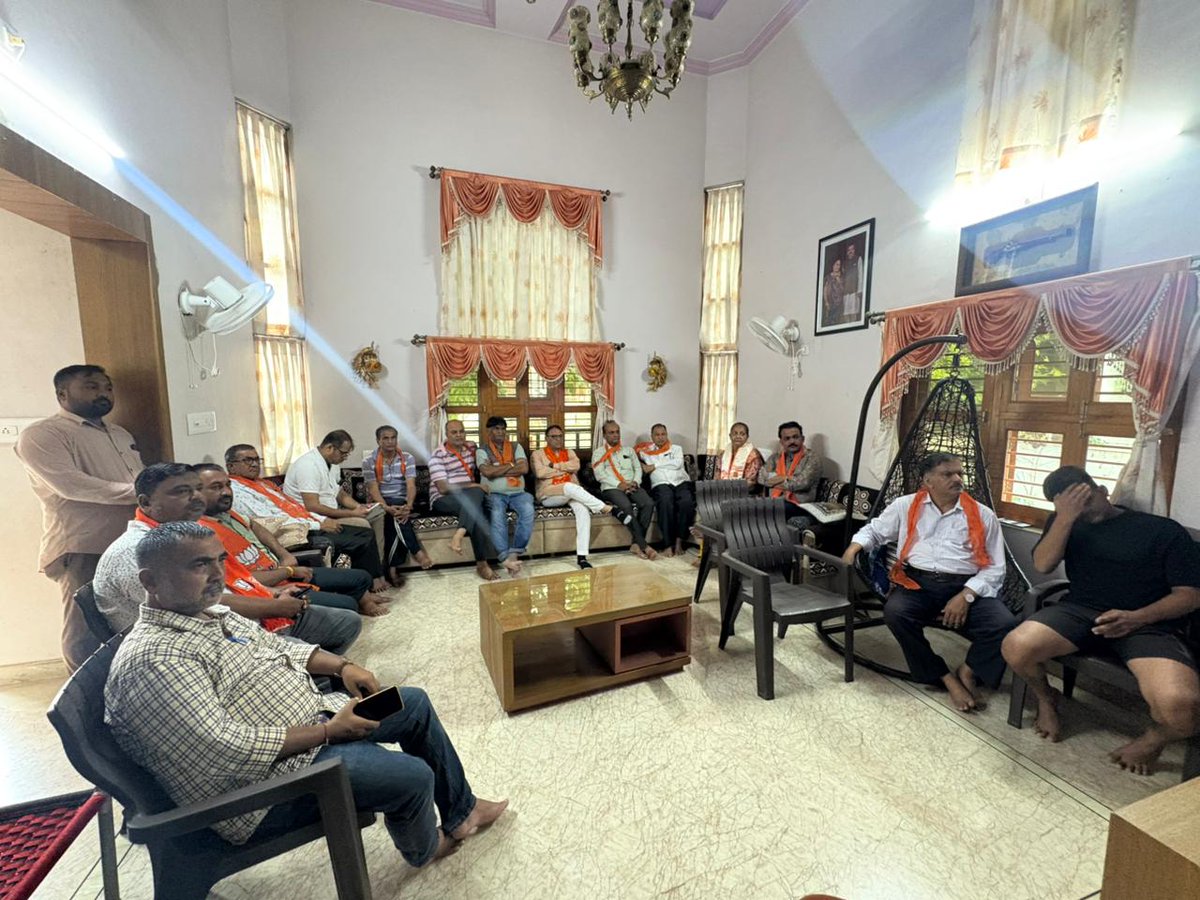 MLA Mukesh Patel (@mlamukeshpatel) on Twitter photo " เชฎเชจ เชเซ เชฌเชพเชค "
เชฎเชพเชจเชจเซเชฏ เชตเชกเชพเชชเซเชฐเชงเชพเชจ เชถเซเชฐเซ เชจเชฐเซเชจเซเชฆเซเชฐเชญเชพเช เชฎเซเชฆเซ เชธเชพเชนเซเชฌเชจเชพ "เชฎเชจ เชเซ เชฌเชพเชค" เชเชพเชฐเซเชฏเชเซเชฐเชฎ เชตเซเชฐเซเชก เชจเชเชฌเชฐ. เซญ เช
เชจเซ เชฌเซเชฅ เชจเชเชฌเชฐ เซงเซชเซฏ
เชเชพเชคเซ เชญเชพเชฐเชคเซเชฏ เชเชจเชคเชพ เชชเชพเชฐเซเชเซเชจเชพ เชธเชเชจเชฟเชทเซเช เชเชพเชฐเซเชฏเชเชฐเซเชคเชพเชถเซเชฐเซเช - เชจเชพเชเชฐเชฟเชเซ เชธเชพเชฅเซ เชจเชฟเชนเชพเชณเซเชฏเซ.
<a href="/narendramodi/">Narendra Modi</a> <a href="/Bhupendrapbjp/">Bhupendra Patel</a>
<a href="/BJP4Gujarat/">BJP Gujarat</a>
#MannKiBaat2025 #MannKiBaat " เชฎเชจ เชเซ เชฌเชพเชค "
เชฎเชพเชจเชจเซเชฏ เชตเชกเชพเชชเซเชฐเชงเชพเชจ เชถเซเชฐเซ เชจเชฐเซเชจเซเชฆเซเชฐเชญเชพเช เชฎเซเชฆเซ เชธเชพเชนเซเชฌเชจเชพ "เชฎเชจ เชเซ เชฌเชพเชค" เชเชพเชฐเซเชฏเชเซเชฐเชฎ เชตเซเชฐเซเชก เชจเชเชฌเชฐ. เซญ เช
เชจเซ เชฌเซเชฅ เชจเชเชฌเชฐ เซงเซชเซฏ
เชเชพเชคเซ เชญเชพเชฐเชคเซเชฏ เชเชจเชคเชพ เชชเชพเชฐเซเชเซเชจเชพ เชธเชเชจเชฟเชทเซเช เชเชพเชฐเซเชฏเชเชฐเซเชคเชพเชถเซเชฐเซเช - เชจเชพเชเชฐเชฟเชเซ เชธเชพเชฅเซ เชจเชฟเชนเชพเชณเซเชฏเซ.
<a href="/narendramodi/">Narendra Modi</a> <a href="/Bhupendrapbjp/">Bhupendra Patel</a>
<a href="/BJP4Gujarat/">BJP Gujarat</a>
#MannKiBaat2025 #MannKiBaat