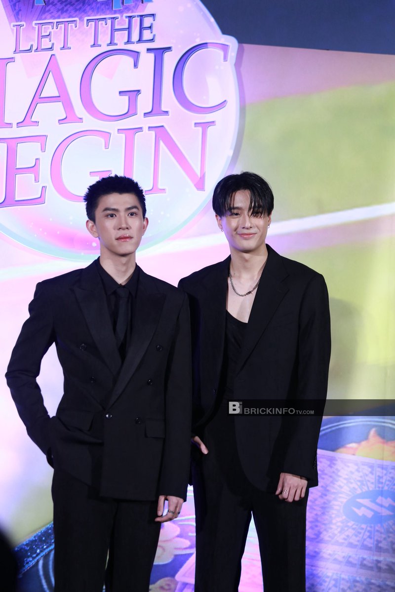 BrickinfoReport's tweet image. “จิมมี่-ซี-เซฟ-ฟรัง” ในงาน “ทำนายทายทัพ My Magic Prophecy”
#MyMagicProphecyEP1
#MyMagicProphecy
#jimmysea #จิมมี่ซี
#jimmyyjp #sea_tawinan
#savesaisawat #Francnrp