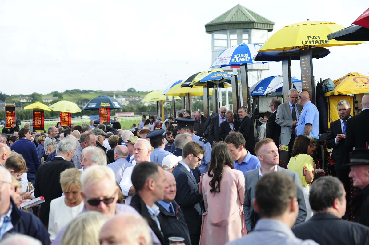TheIrishField's tweet image. FREE €10 matched bet for the Galway Races in every copy this weekend!