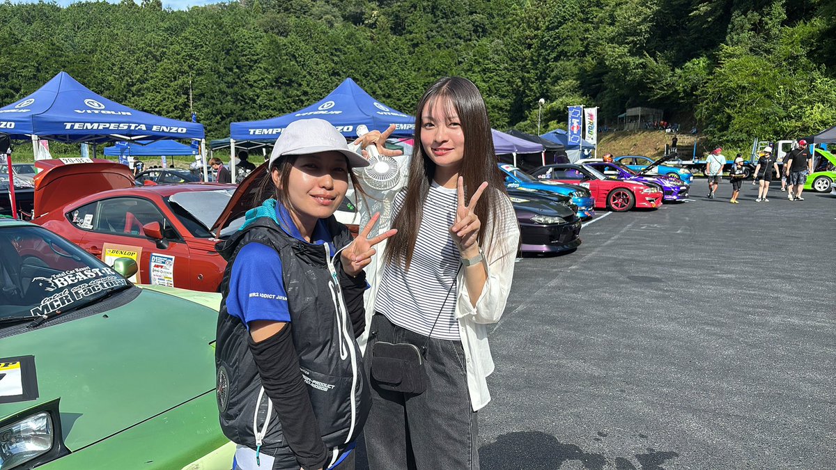 MR2 ADDICT TO→KAI のメンバーがD1地方戦へ出場したのでスポッターとサポートへ😊

チャレンジクラスのフミヤさんが3位表彰台！

地方戦クラスのmase君は予選で凄い進入見せたのにマシントラブルでリタイヤ😭

2人とも素晴らしかったです！

主催者様、参加された皆様、お疲れ様でした😊