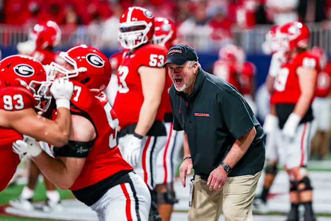 Georgia OL Coach Stacy Searels - OL Drill 🧵

- How to Drill, Coach &amp; Demand Effort
- Gallop Technique
- Offsides Rush/Offsides Counter
- Angle Board / Down &amp; Reach