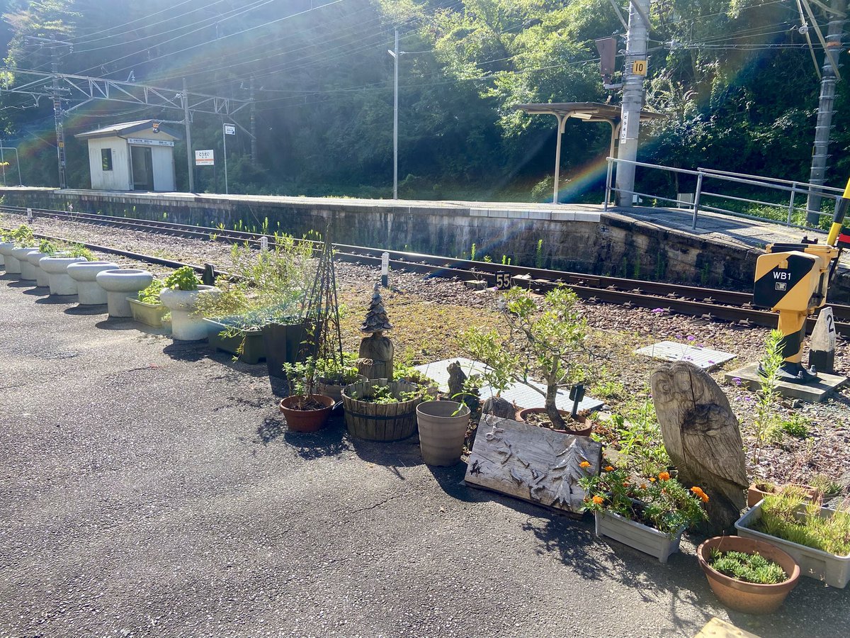 hideki_tk2009's tweet image. ずっと来たかった東栄駅。
やっとここに来れました。
上下線のすれ違いがここでなんて最高。
それにしても、甲斐常葉→東栄で小4で一人旅って、
リンもすごいし、そうさせた志摩家もすごい。

#ゆるキャン△
#東栄駅