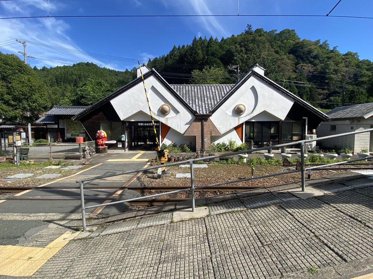 hideki_tk2009's tweet image. ずっと来たかった東栄駅。
やっとここに来れました。
上下線のすれ違いがここでなんて最高。
それにしても、甲斐常葉→東栄で小4で一人旅って、
リンもすごいし、そうさせた志摩家もすごい。

#ゆるキャン△
#東栄駅