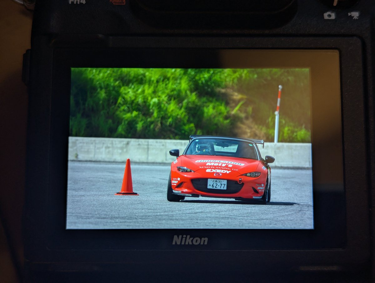 takakart's tweet image. Q.なんで気づいたら7000枚撮ってるんですかね…?
A.気づいたら沢山撮ってた。反省してない。
