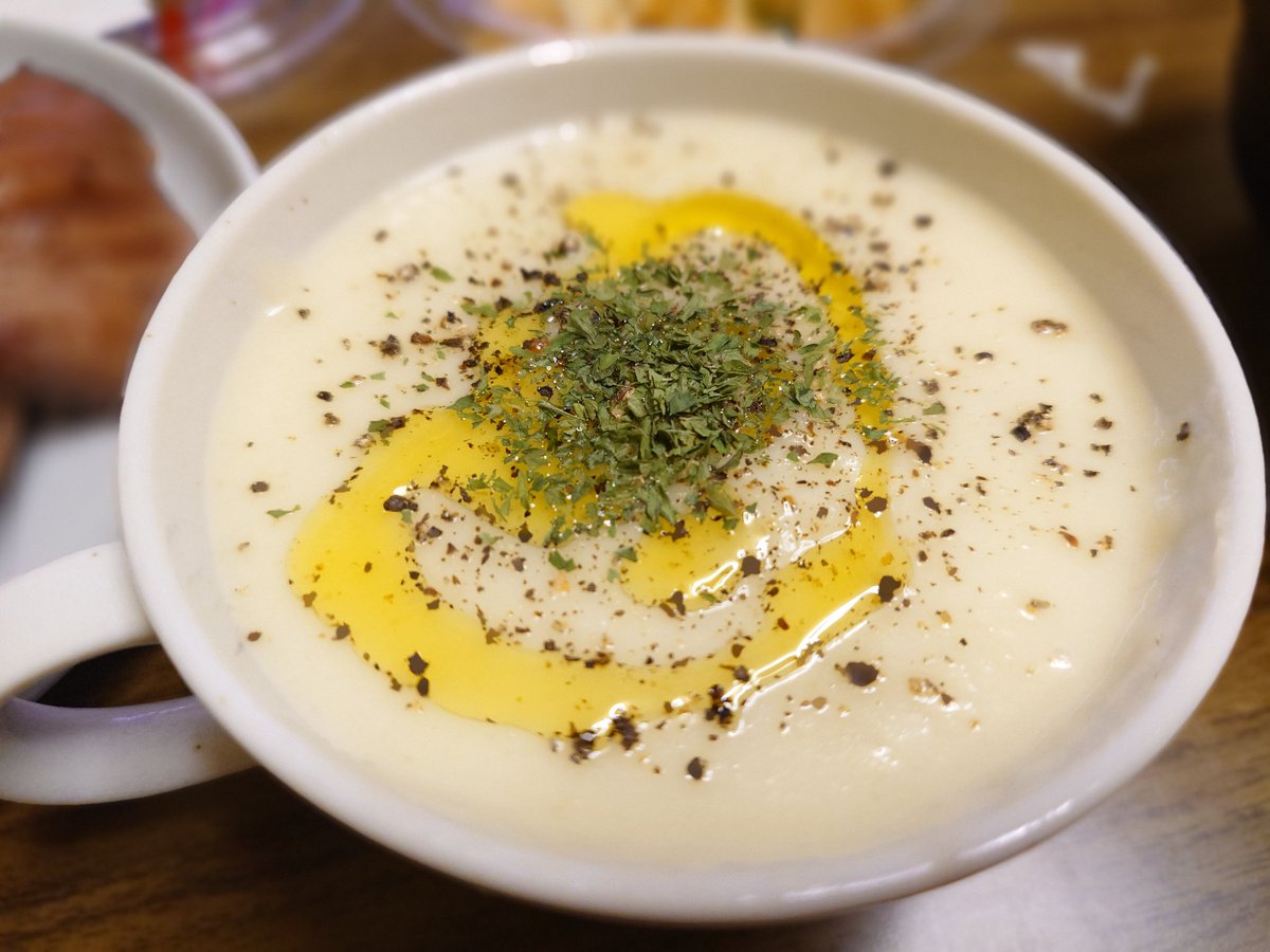 twbk_nyt's tweet image. 昨日あむちゃんが作ったビシソワーズ美味すぎて
週2で飲みたい。