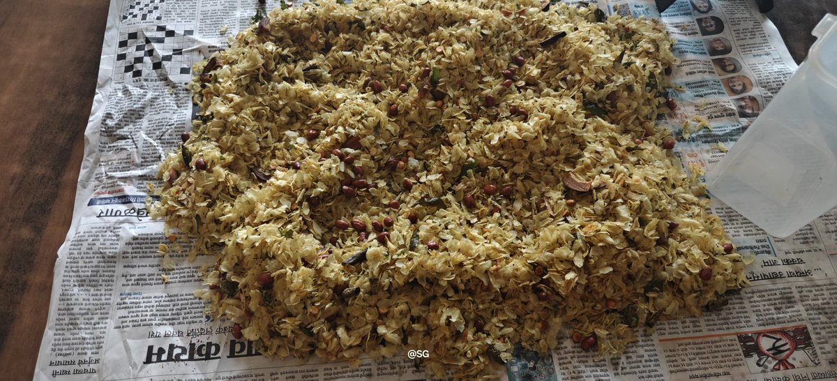 swatigar's tweet image. The home made chivda.. Maharashtra, Madhya Pradesh..... ..Indian .. Should get a GI tag❤️❤️