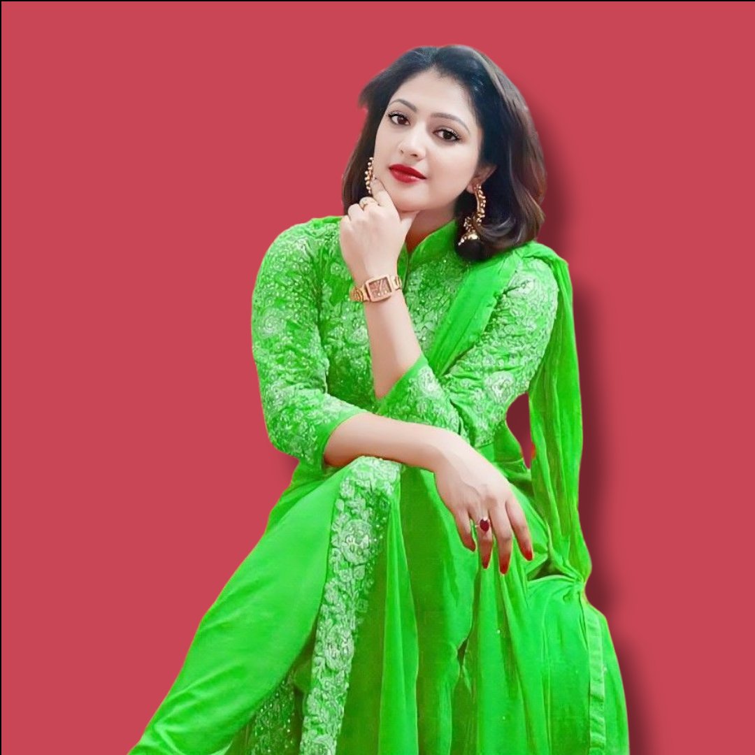 amitoj7777's tweet image. ਅੱਖਾਂ ਵਿੱਚੋਂ ਨੀਂਦਰ ਉੱਡੀ
ਸੁਪਨਿਆਂ ਸਾਵੇਂ ਬਹਿ ਲੈਨੀ ਆਂ
ਸੱਚ ਤਾਂ ਧੁੰਦਲਾ ਨਜਰ ਨੀ ਆਉਂਦਾ
ਵਿੱਚ ਭੁਲੇਖੇ ਰਹਿ ਲੈਨੀ ਆਂ
ਦਰਦ ਹੰਢਾਉਣ ਦੀ ਆਦਤ ਪੈਗੀ
ਚੱਲ ਲਿਖਿਆ ਜਿੰਨਾ ਸਹਿ ਲੈਨੀ ਆਂ
ਅੰਦਰੇ -ਅੰਦਰ ਧੁਖਦਾ ਮਾੜਾ
ਅੱਖਰਾਂ ਨੂੰ ਸਭ ਕਹਿ ਲੈਨੀ ਆਂ..