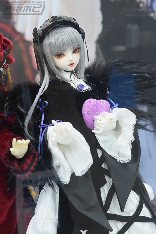 ローゼンメイデン×サンリオ ドール衣装 コラボワンピース 真紅 ハローキティ 電撃ホビーウェブ on X: 