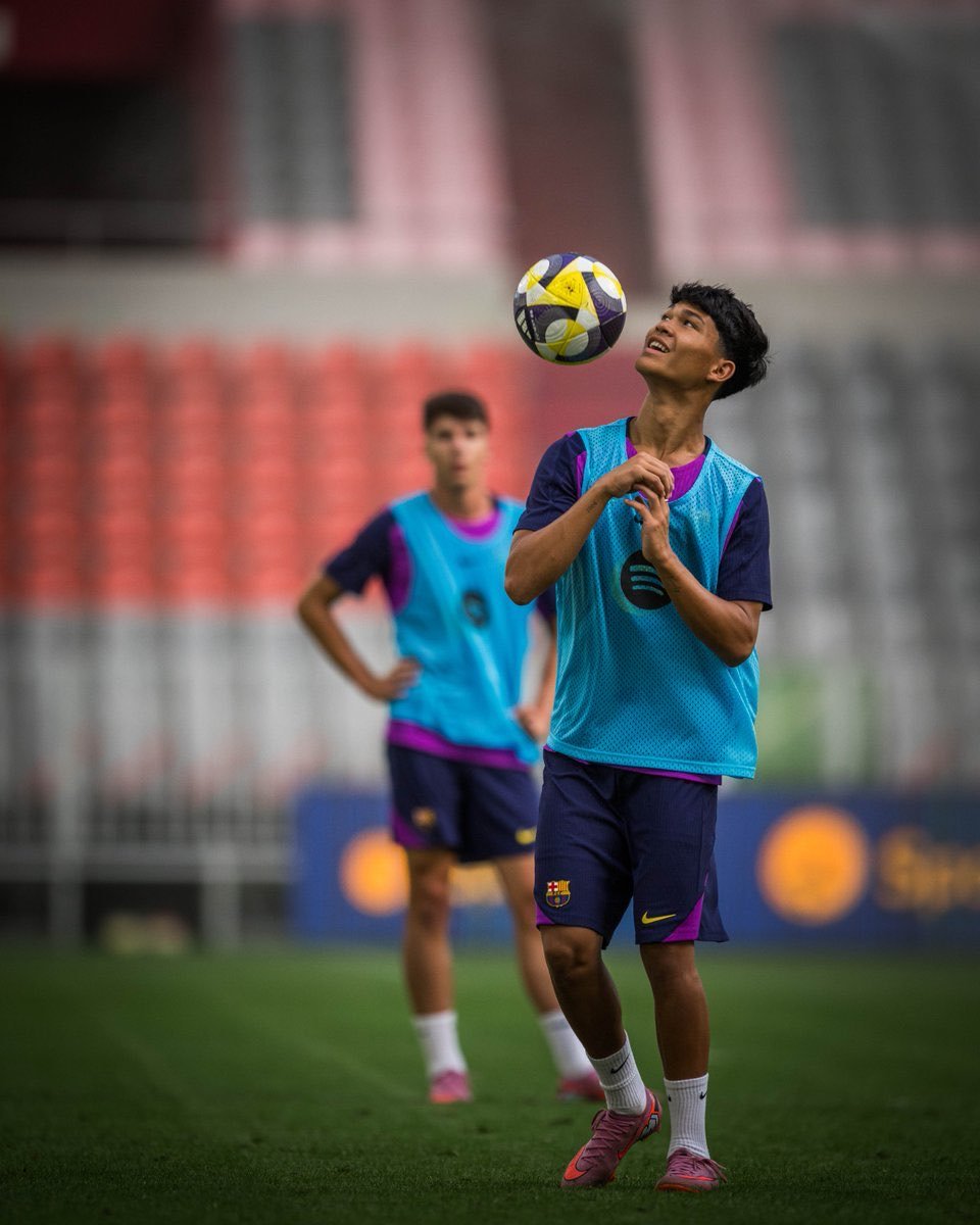 tonyedey4you's tweet image. You've got Dro Fernandez and yet you want to throw away €64M.
God bless Tebas, Nico Williams agent, Athletic Bilbao, Inaki Williams.