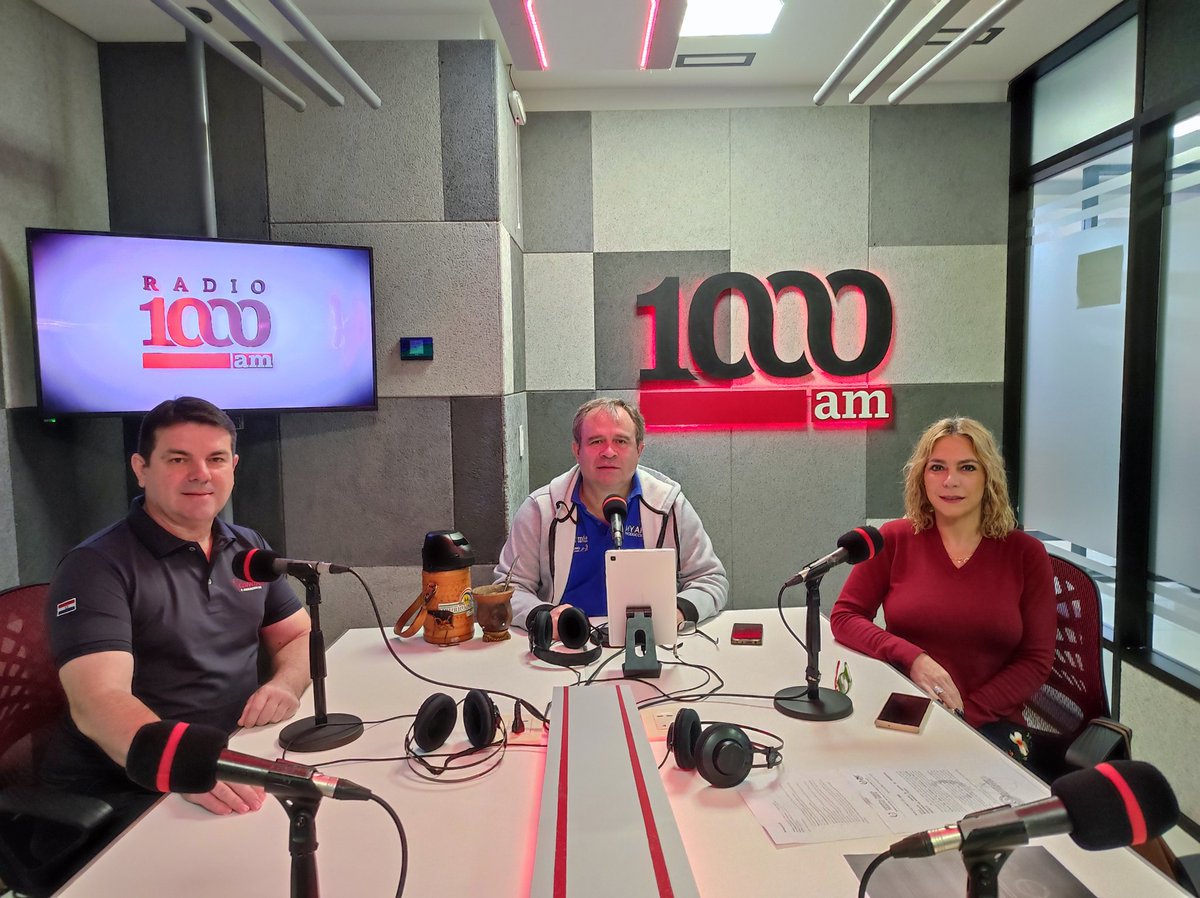 Buenos días. Iniciamos Instante político y económico por <a href="/1000_am/">Radio 1000 AM</a> <a href="/1000noticiaspy/">1000 Noticias</a> nos acompañan <a href="/liza_avalos/">Liza M. Avalos F.</a> de Centro de Agentes de Transportes Aduaneros del Paraguay.