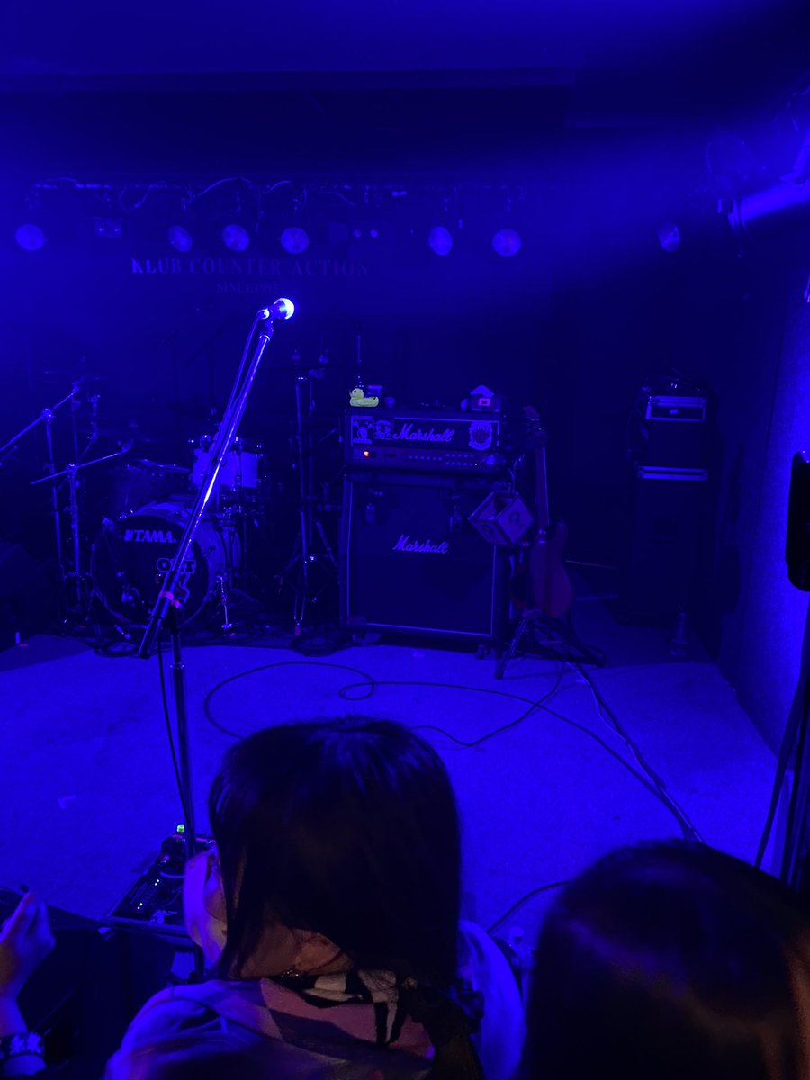 最高なライブでした

OVER ARM THROW