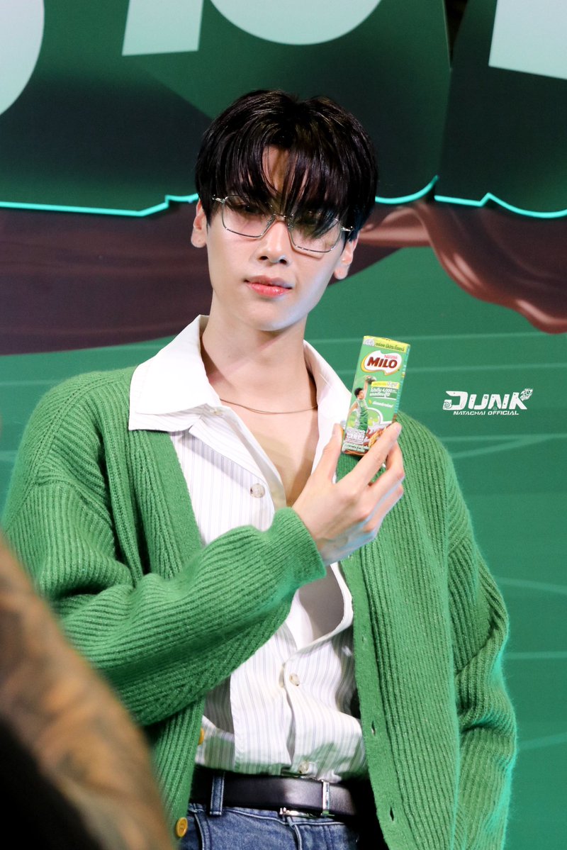 Dunk_OfficialTH's tweet image. 🍫💚 #MILOMMMxDUNK
@dunknatachai #dunknatachai