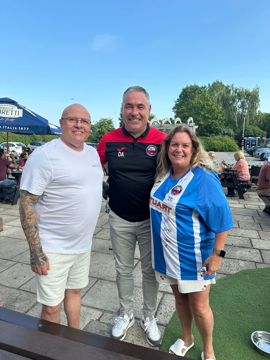 NuneatonTFC's tweet image. All at the club would like to wish Town fans Tanya and Paul Read all the best as they emigrate to Cyprus.
You will be missed!
Τις καλύτερες ευχές μου
💙⚽💙
