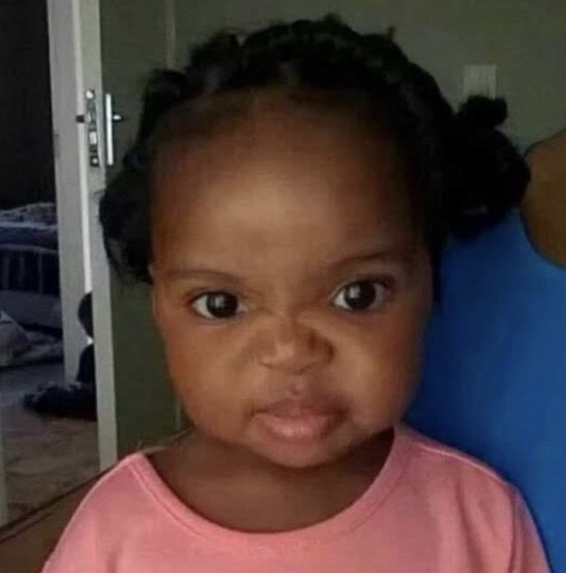 HalimaNorms1's tweet image. Zari did it, bad black did it and desire has done it then there's someone whose over selecting 🫣 jumping from one to another