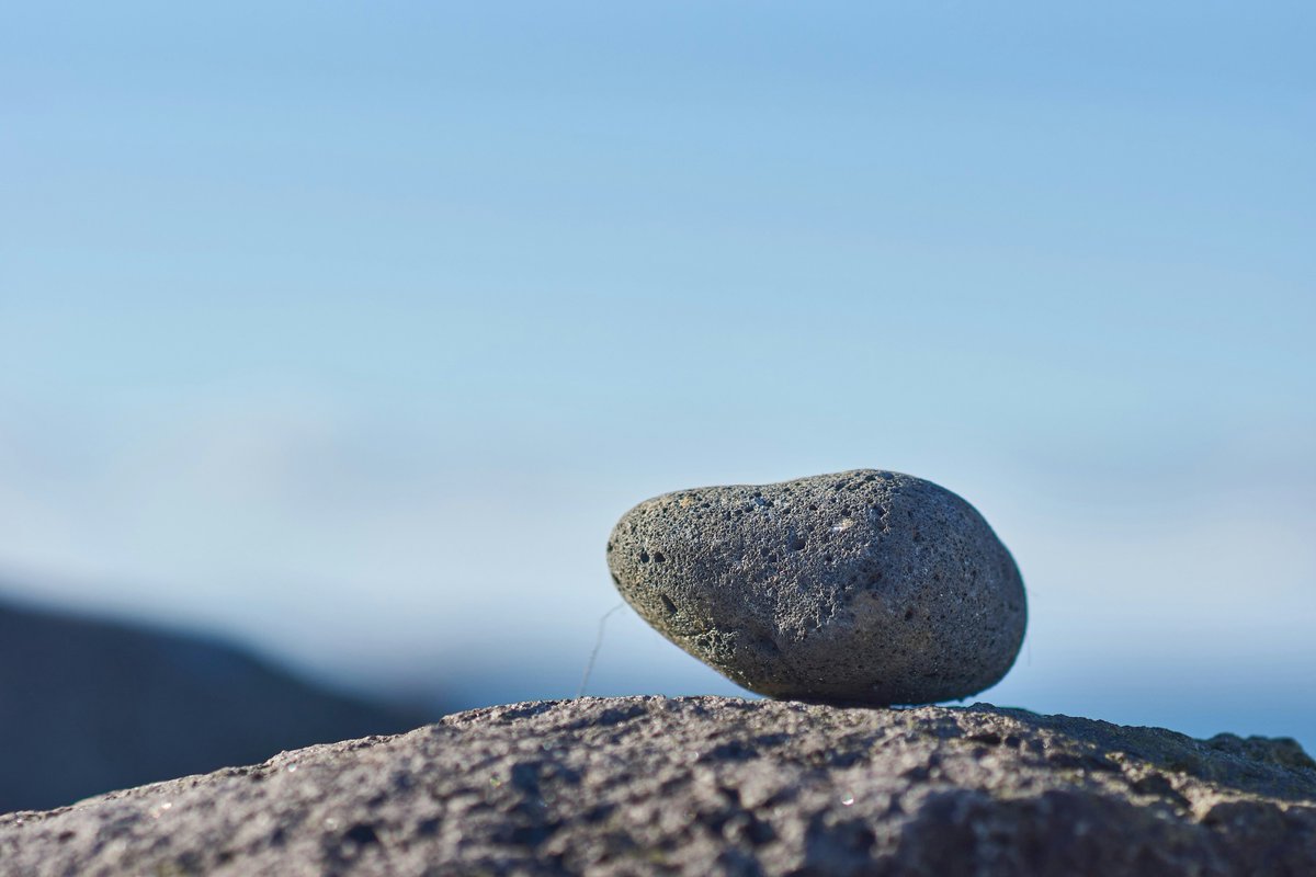 JasonCurry's tweet image. Love without truth is empty.
Truth without love is damaging.
Neither reflects the heart of Jesus.
If we speak truth just to make a point or prove someone wrong, it may be true—but it’s not love. And if we stay silent when truth is needed, that’s not compassion—it’s compromise.…